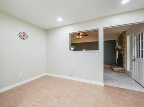 1304  Midbury Court , Arlington Texas 76015