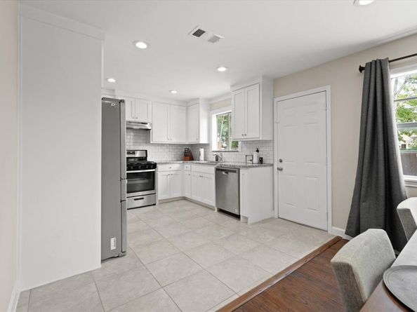 106  Nichols Street , Irving Texas 75060