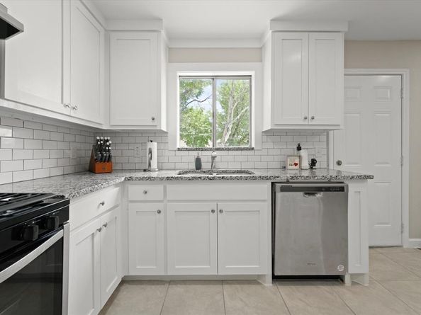106  Nichols Street , Irving Texas 75060