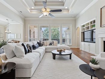 2015  Crockett Circle 