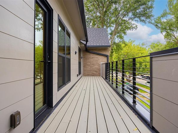 602  Coolair Drive , Dallas Texas 75218