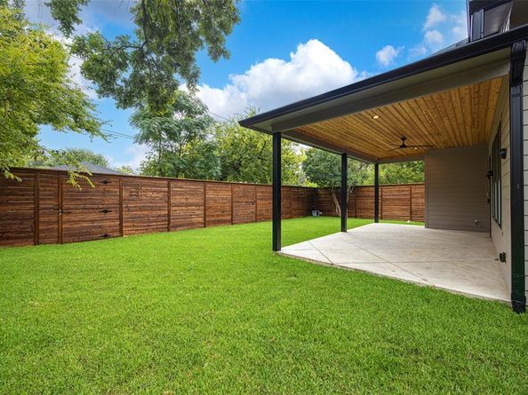 602  Coolair Drive , Dallas Texas 75218