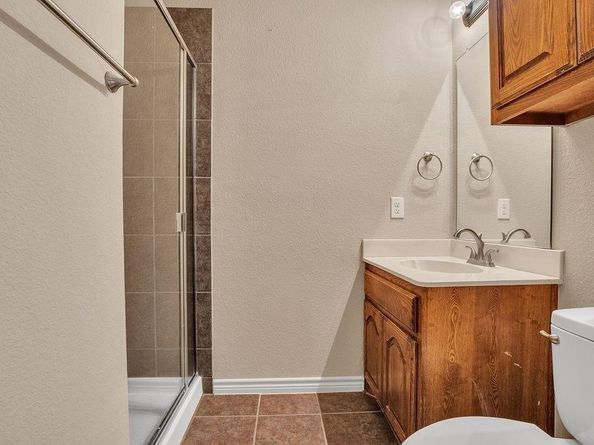 1418 E Oates Road , Garland Texas 75043