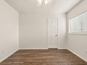 5204  Blue Circle , Haltom City Texas 76137