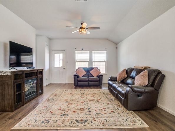4716  Feltleaf Avenue , Fort Worth Texas 76036