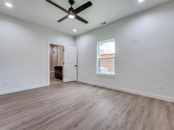 3324  Navaro Street , Dallas Texas 75212
