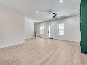 3324  Navaro Street , Dallas Texas 75212