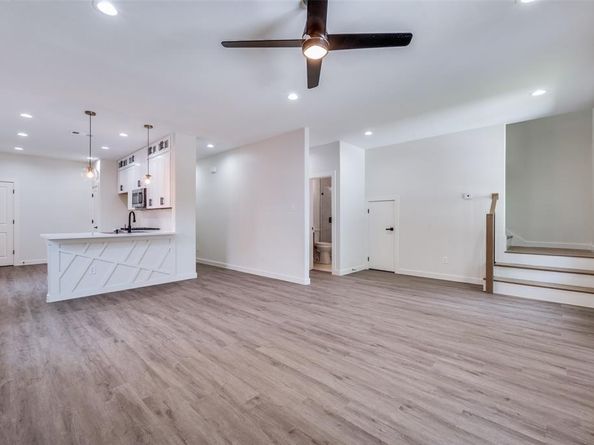 3324  Navaro Street , Dallas Texas 75212