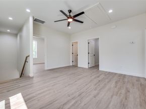 3324  Navaro Street , Dallas Texas 75212