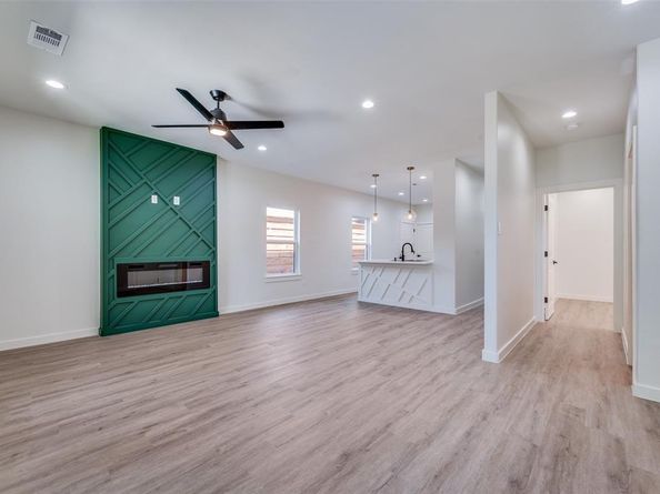 3324  Navaro Street , Dallas Texas 75212