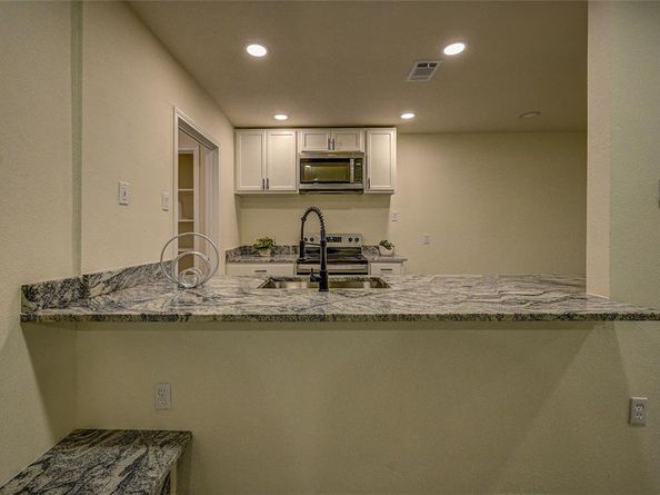 9521  Crestshire Drive , Dallas Texas 75227