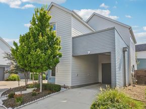 1268  Clifftop Lane , Dallas Texas 75208