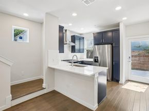 1268  Clifftop Lane , Dallas Texas 75208