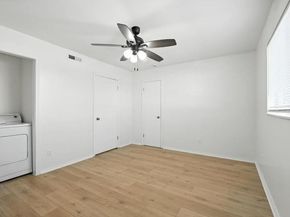 9827  Park Lane Court , Dallas Texas 75220