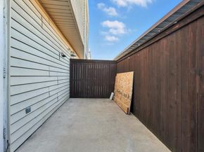 9827  Park Lane Court , Dallas Texas 75220