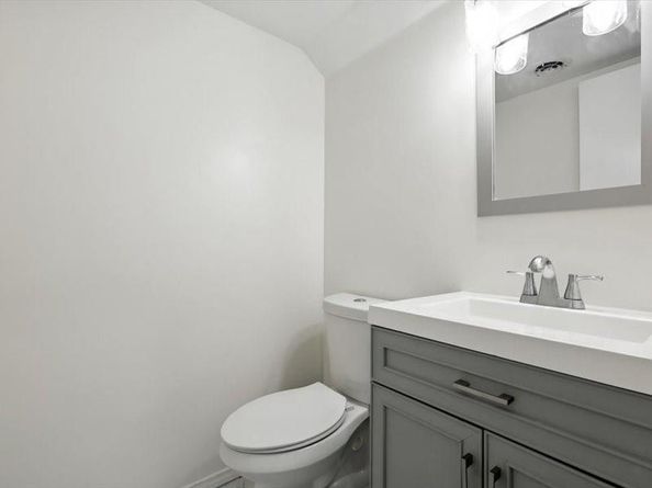 9827  Park Lane Court , Dallas Texas 75220