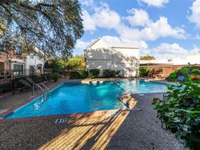 9827  Park Lane Court , Dallas Texas 75220
