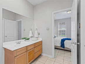 15759  Seabolt   44, Addison Texas 75001