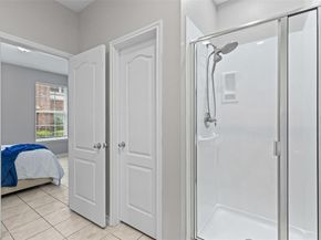 15759  Seabolt   44, Addison Texas 75001