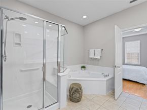 15759  Seabolt   44, Addison Texas 75001
