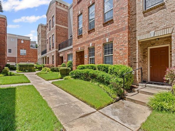 15759  Seabolt   44, Addison Texas 75001