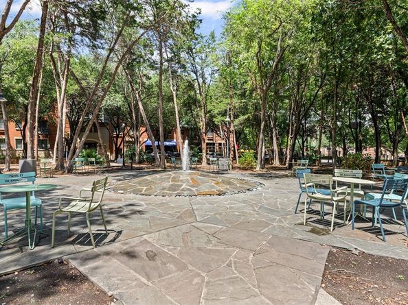 15759  Seabolt   44, Addison Texas 75001