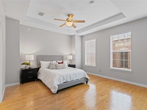 15759  Seabolt   44, Addison Texas 75001