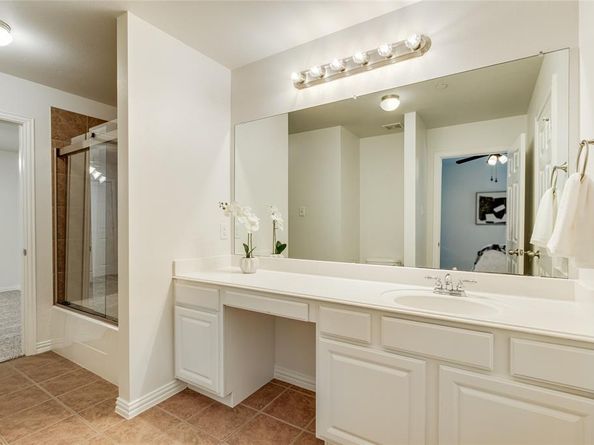 575 S Virginia Hills Drive  3004, McKinney Texas 75072