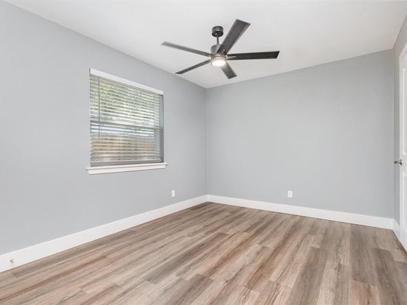 3828  Pacesetter Drive , Dallas Texas 75241