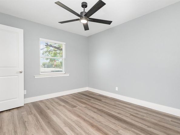 3828  Pacesetter Drive , Dallas Texas 75241