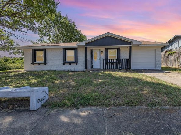 3828  Pacesetter Drive , Dallas Texas 75241
