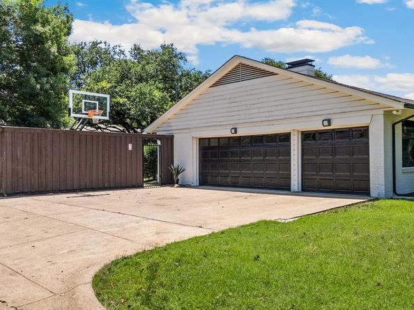 4336  Irvin Simmons Drive , Dallas Texas 75229