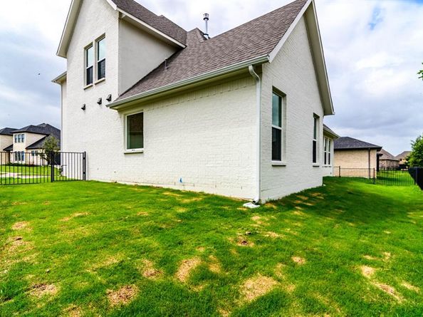 1430  Morris Crossing , Heath Texas 75126