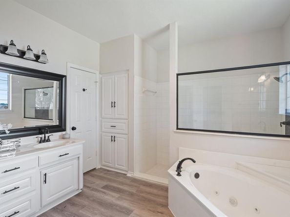 10173  Wandering Way Street , Benbrook Texas 76126