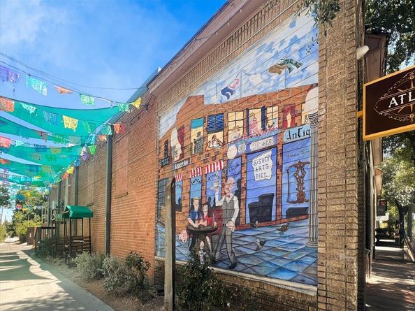 826 W Canty Street , Dallas Texas 75208