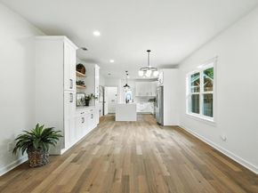 826 W Canty Street , Dallas Texas 75208