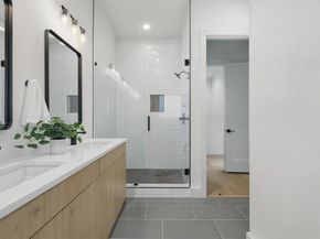 4208  Live Oak Street  102, Dallas Texas 75204