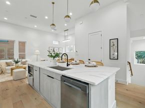 4208  Live Oak Street  102, Dallas Texas 75204
