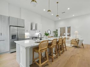 4208  Live Oak Street  102, Dallas Texas 75204