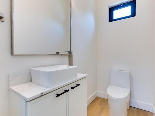 4206  Cabell Drive , Dallas Texas 75204