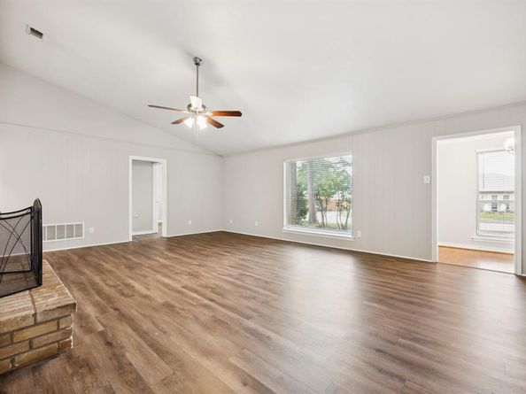 2413  Golden Willow Lane , Richardson Texas 75082