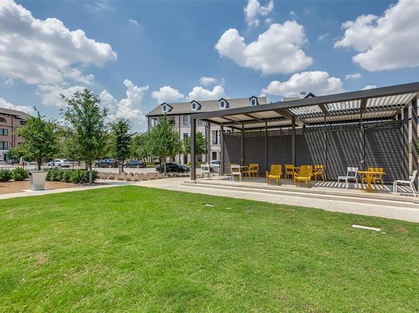 4128  Runyon Road , Addison Texas 75001