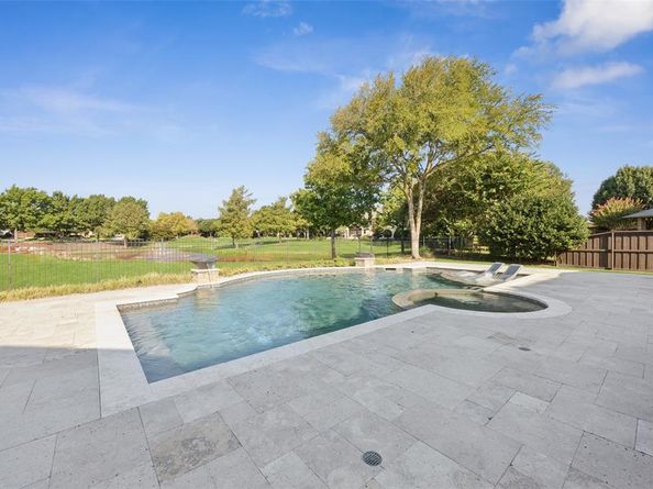 1106  Waterfall Drive , McKinney Texas 75072