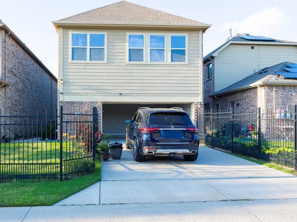 3640  Carlsbad Way , Irving Texas 75063