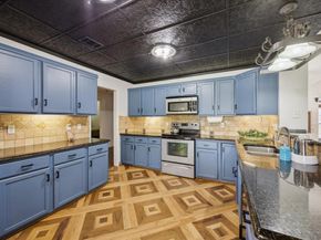 1701  Prairie Creek Court , Garland Texas 75040