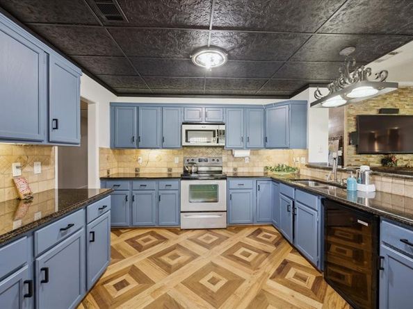 1701  Prairie Creek Court , Garland Texas 75040