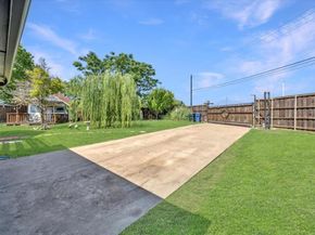 1701  Prairie Creek Court , Garland Texas 75040