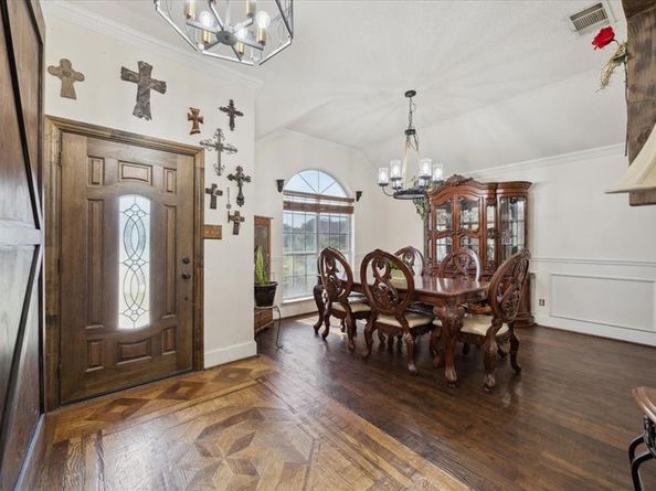 1701  Prairie Creek Court , Garland Texas 75040