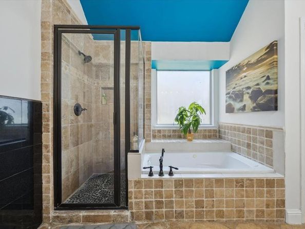 1701  Prairie Creek Court , Garland Texas 75040