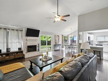4205  Whitman Lane 